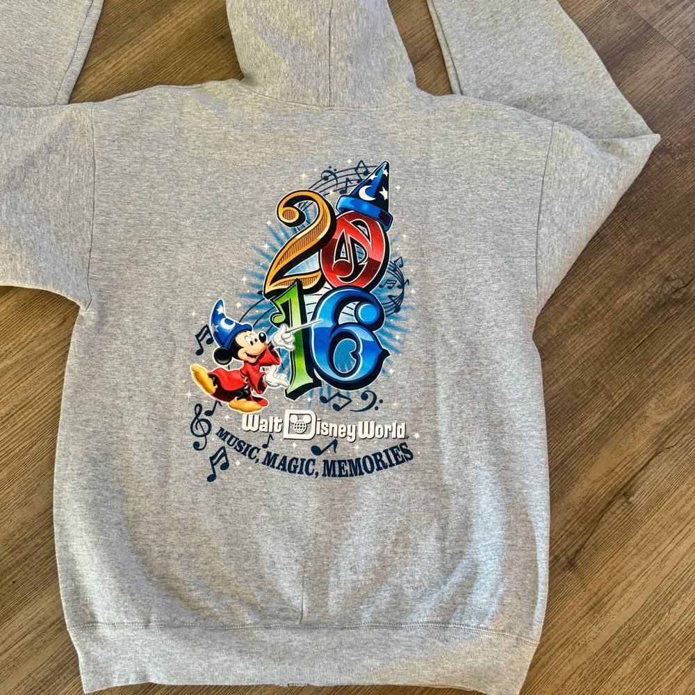 Set of 2 Walt Disney World Disneyland 2008 2016 Zip Hoodie Women's S/M - Picture 4 of 10